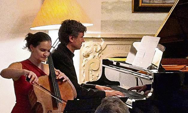 Raphaela Gromes und Julian Riem in Liesborn. Foto: Bornowsky