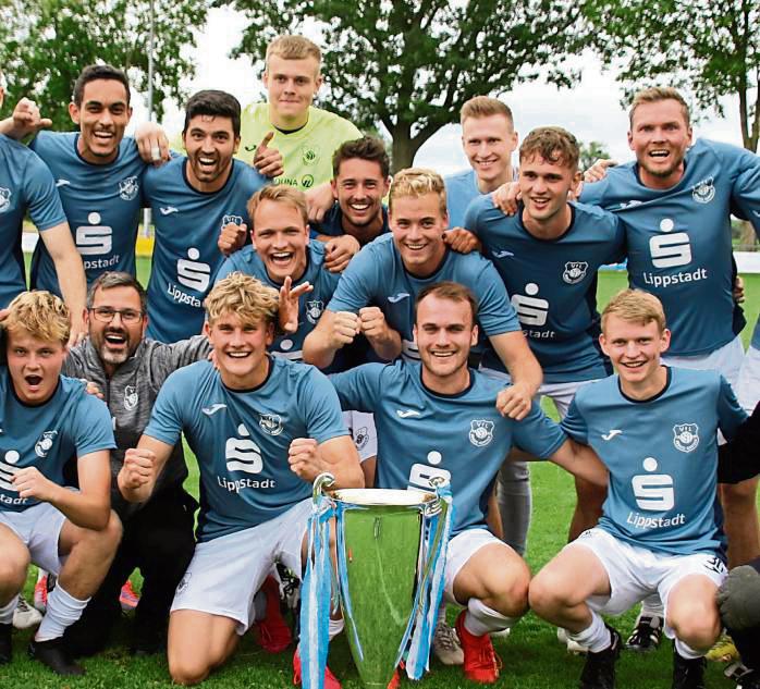 A-Ligist VfL Hörste-Garfeln richtet als Titelverteidiger des Lippe-Wanderpokal das Turnier in diesem Jahr aus. Acht Mannschaften nehmen daran teil. Archivfoto: Lütkehaus