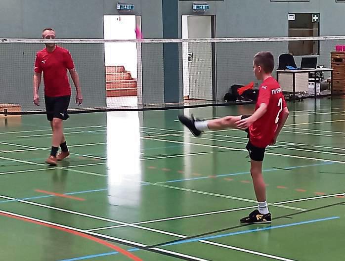 Standen sich beim Ranglistenturnier in Lippstadt in der Vorrunde gegenüber: Sven Walter und Tim Henneböle (im Vordergrund), beide vom TV Lipperode.