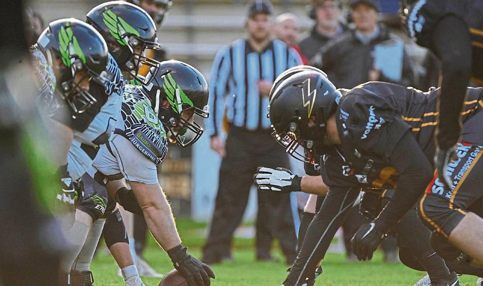 Den letzten Saisonauftritt hatten sich die Lippstadt Eagles (l.) vermutlich etwas anders vorgestellt. Doch für die Lippstädter gab es in Lüdenscheid einfach kein Durchkommen und so stand unterm Strich eine deutliche Niederlage. Foto: Julia Marx