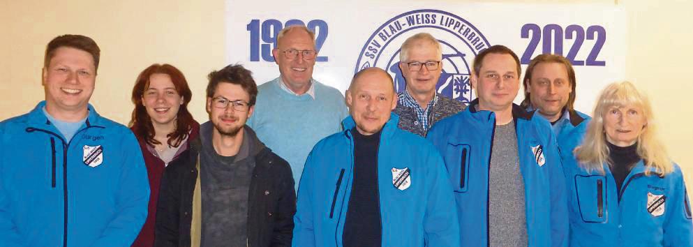 Blickte auf ein überaus erfolgreiches Jahr zurück: der Vorstand der Sportschützen Lipperbruch mit (v.l.) Jürgen Rütters, Elisa Platte, David Orru, Johannes Kellner, Tristan Albers, Justus Holm, Peter Winterton, Thomas Pieper und Dagmar Tochtrop.