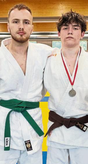 Eine Silbermedaille brachten Andreii Zagorui und Serhii Nazarenko (r.) aus Lünen mit nach Hause.