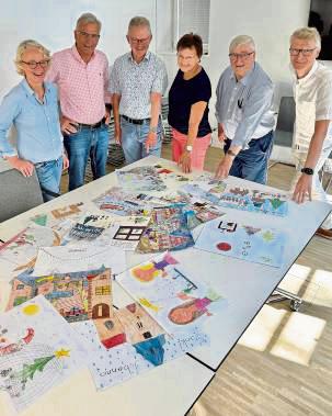 Die Jury der Bürgerstiftung Rietberg hat in heißer Diskussion die zahlreichen Bilder des Wettbewerbs um das Kalendermotiv 2025 gesichtet: Anja Rodenbeck, Norbert Laumeier, Heinrich Rasche, Doris Vogel, Otto Hartmann und Marcus Miesler (v.l.).