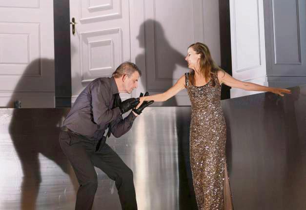 Dominique Horwitz und Judith Rosmair spielen in Lippstadt August Strindbergs „Fräulein Julie“. Foto: Devecioglu