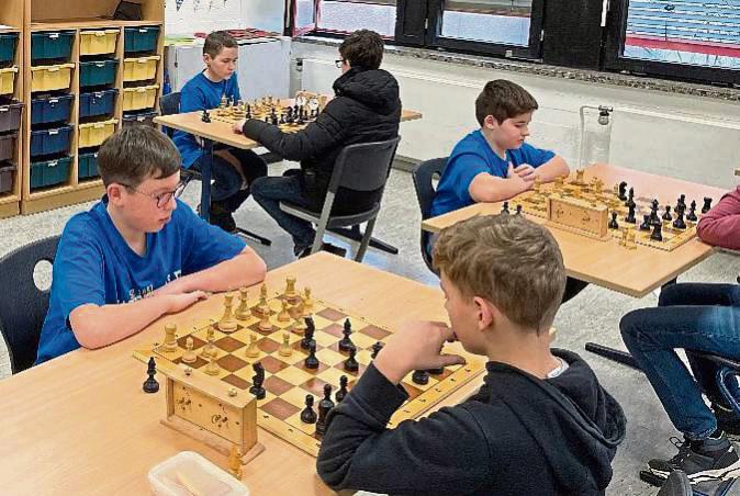 Kopfarbeit: Die Schach-AG der Marienschule in Aktion.