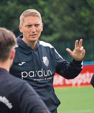Nach nur zwei Punkten aus vier Spielen zog Absteiger TSV Rüthen die Reißleine und trennte sich von Trainer Philipp Helle. Foto: Heinke