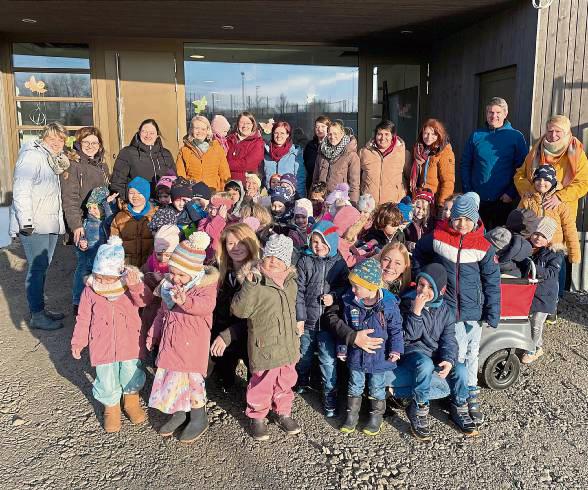 Die kleinen Geseker Raben sind in ihr neues Nest am Rabenfittich gezogen. Foto: Stadt Geseke