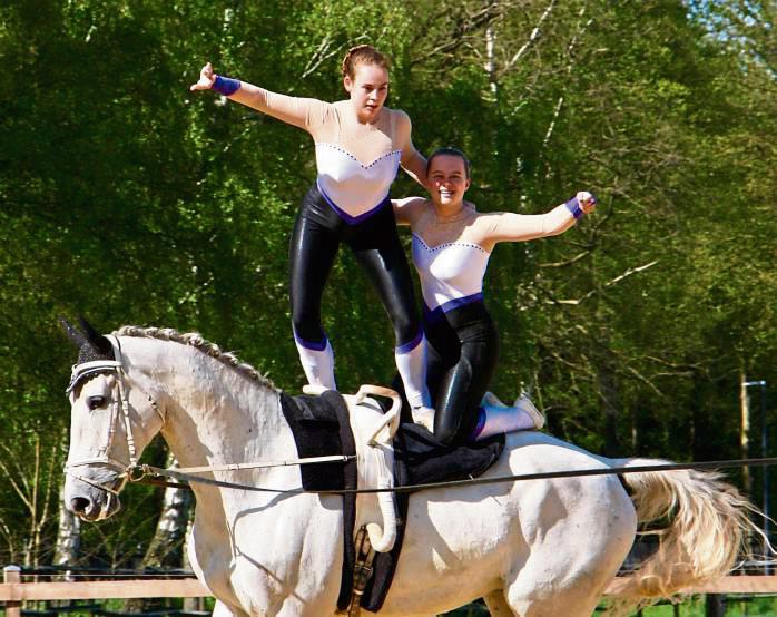 Volles Programm am Kranenkasper: 600 Voltigierer werden am Wochenende beim Reitverein Lippstadt erwartet.