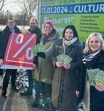 Das Stadtmarketing und insgesamt neun teilnehmende Händler freuen sich auf den zweiten Rietberger Schnäppchen-Verkauf