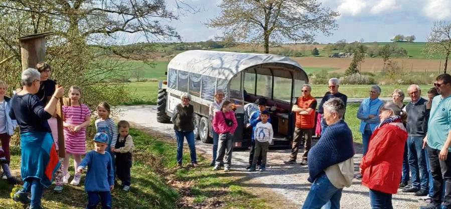 Viele Wander- und Pilgerausflüge bot das 3Klang-Team im vergangenen Jahr an. Ein besonderes Highlight waren die Fahrten mit dem Pilgerplanwagen.