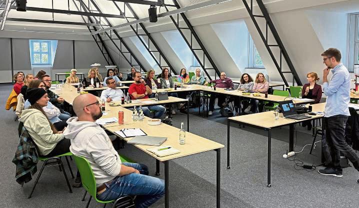 Über den Ablauf des Energiesparprojekt „Klimaschule Lippstadt“ informierten sich die Lippstädter Schulen jetzt bei einer Auftaktveranstaltung.