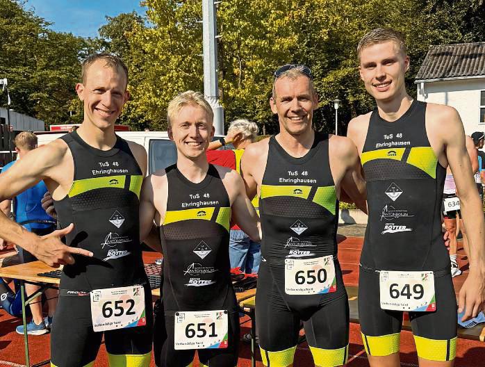 Das starke Triathlon-Team des TuS Ehringhausen mit Carsten Hönig, Calvin Beck, David Kruse und Matthias Gravendyk.