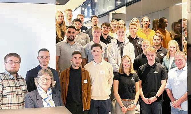 Klima- und Ressourcenschutz in Person: 23 Azubis absolvierten das Energie-Scout Programm der IHK Arnsberg.