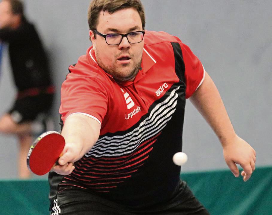 Einen Sahnetag erwischte Tobias Holthaus (Foto) von der DJK Cappel II. Beim 9:1-Erfolg im Kellerduell gegen den TuS Bruchhausen II gewann er beide Einzel und punktete zudem noch im Doppel an der Seite von Marcel Beule. Foto: Wiegand