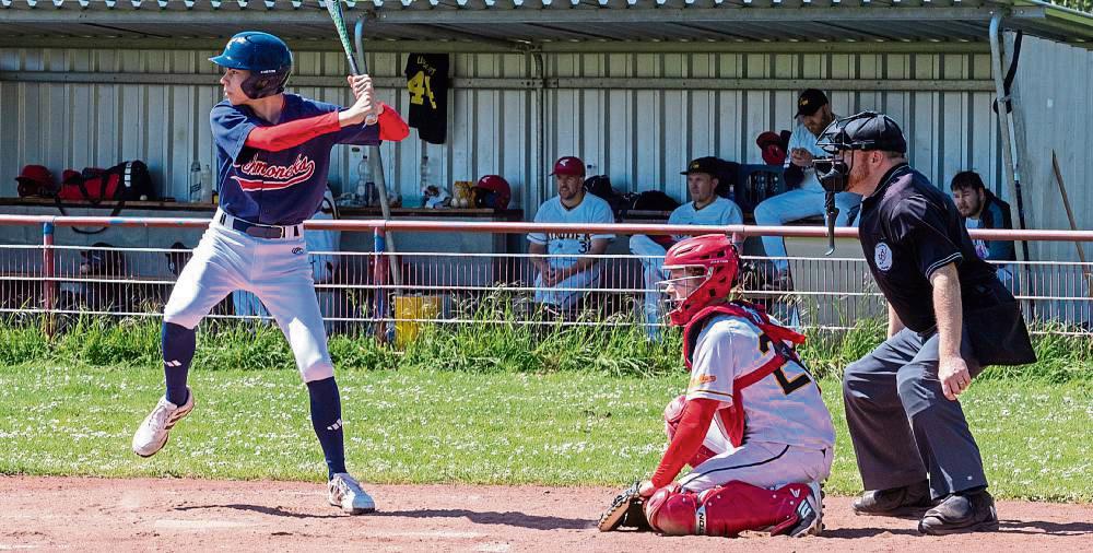 Catcher Daniele Reale an der Homeplatz hinter dem Schlagmal. Die Ochmoneks des SCL feierten zuletzt zwei Siege in der Landesliga, treten am Freitag in Paderborn an.