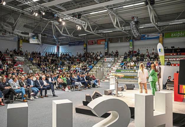 Zur Begrüßungsfeier bittet die HSHL am kommenden Mittwoch wieder in die Westpress-Arena Hamm.