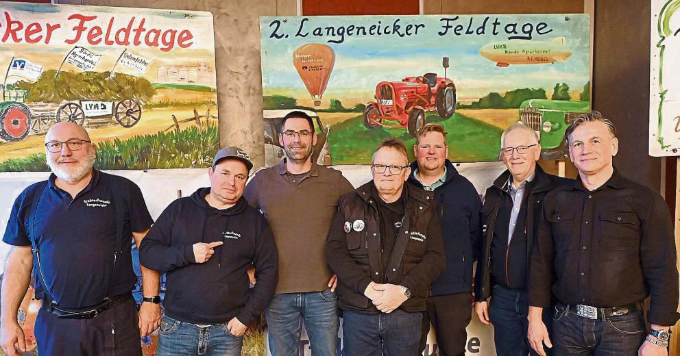 Der Vorstand wurde zum Großteil in alter Besetzung wiedergewählt. Foto: Dieter Tuschen