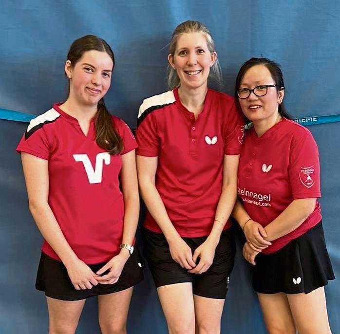 Aufstieg eingetütet: Der TV Geseke II mit (v.l.) Carolina Korstick, Marion Füller und Ping Liu (es fehlt Silvia Hagenbruch) schlägt in der neuen Saison in der Verbandsliga auf.
