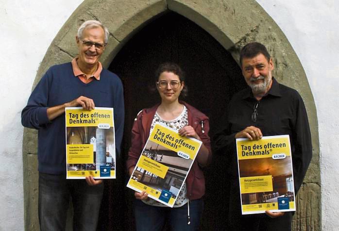 Peter Sinn, ehemaliger Pfarrer, Carina Schwartz-Bunte von der Stadt Lippstadt und Friedrich Wilhelm Hülsemann vom Lippstädter Metzgeramt freuen sich auf zahlreiche Besucher beim „Tag des offenen Denkmals“.