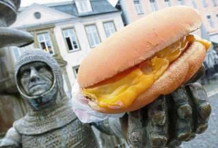 Der Burger war noch nicht bestellt, der Unfall aber schon passiert.