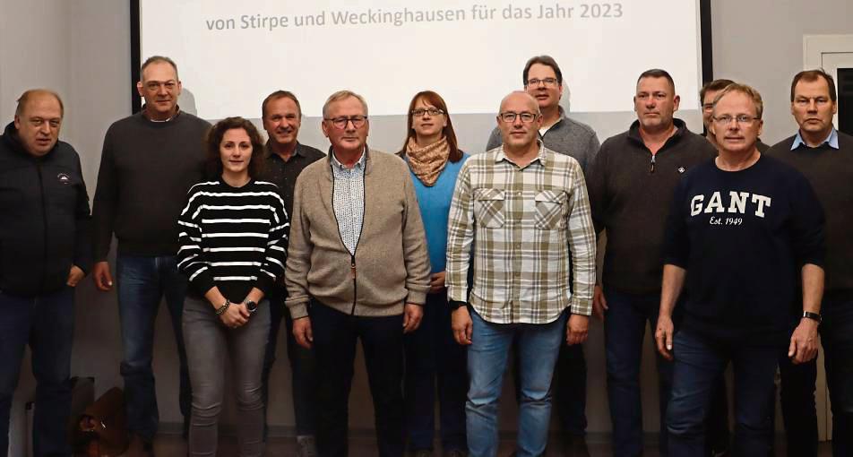 Der Vorstand der BI (v.l.): Franz Knoop, Thomas Linhoff, Michelle Korte, Stefan Lbbing, Georg Knoop, Katja Hohlbein, Andreas Weiss, Martin Reimann, Ulf Hohlbein, Ralf Lohoff, Dieter Hovemann, Andreas Öffler; es fehlt Hubertus Buschkühle.