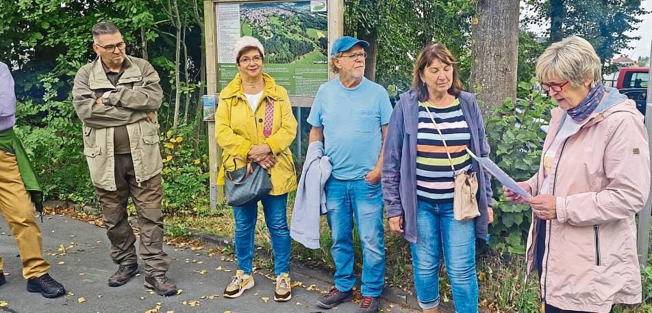 Neue Schilder, neue Anekdoten: Der Erlebniswanderweg wird immer mehr zum Erlebnis.
