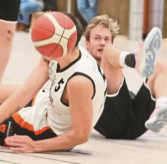 Garantiert nicht kopflos gehen die Basketballer des LTV Lippstadt in das Duell mit dem TV Ibbenbüren II. Foto: Lütkehaus