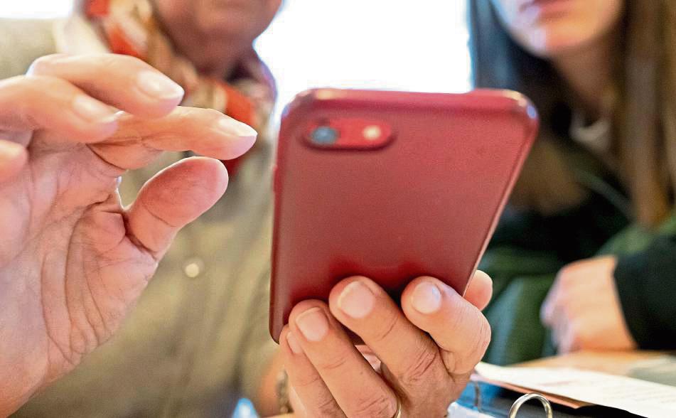 Formate, die sich im Mikado bewährt haben, sollen auch im neuen Mehrgenerationentreffpunkt im Norden Einzug halten: Dazu gehört etwa eine Digitale Sprechstunde. Foto: DPA