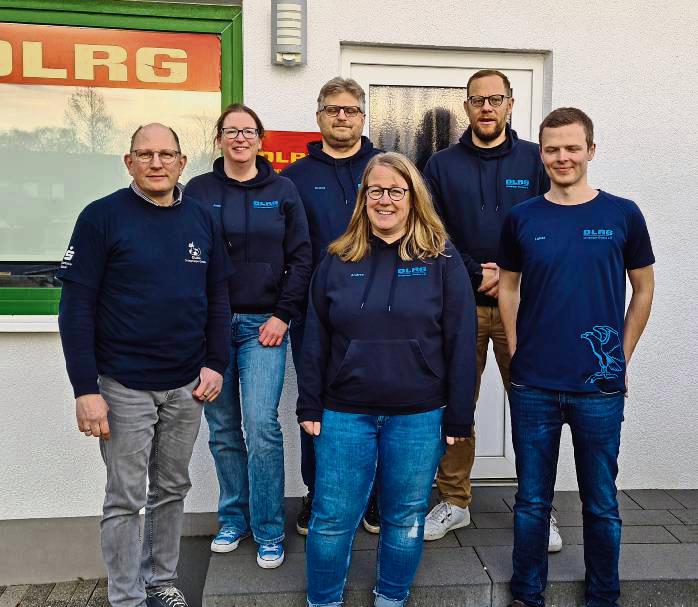 Der Vorstand (v.l.): Michael Auge, Anja Marx, Roland Dicke, Andrea Dicke, Benjamin Korf und Lukas Müller. Foto: DLRG