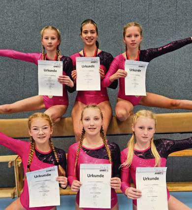 Die Erwitter Turnerinnen überzeugten in Ahlen auf ganzer Linie (h.v.l.): Leana Lingens, Isabel Dammann, Mia Engelmeier; (v.v.l.): Klara Meincke, Liane Ritter, Karla Friedrich.