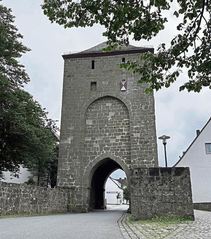 Durch das historische Hachtor geht’s in die Rüthener Innenstadt. Foto: Bsdurek