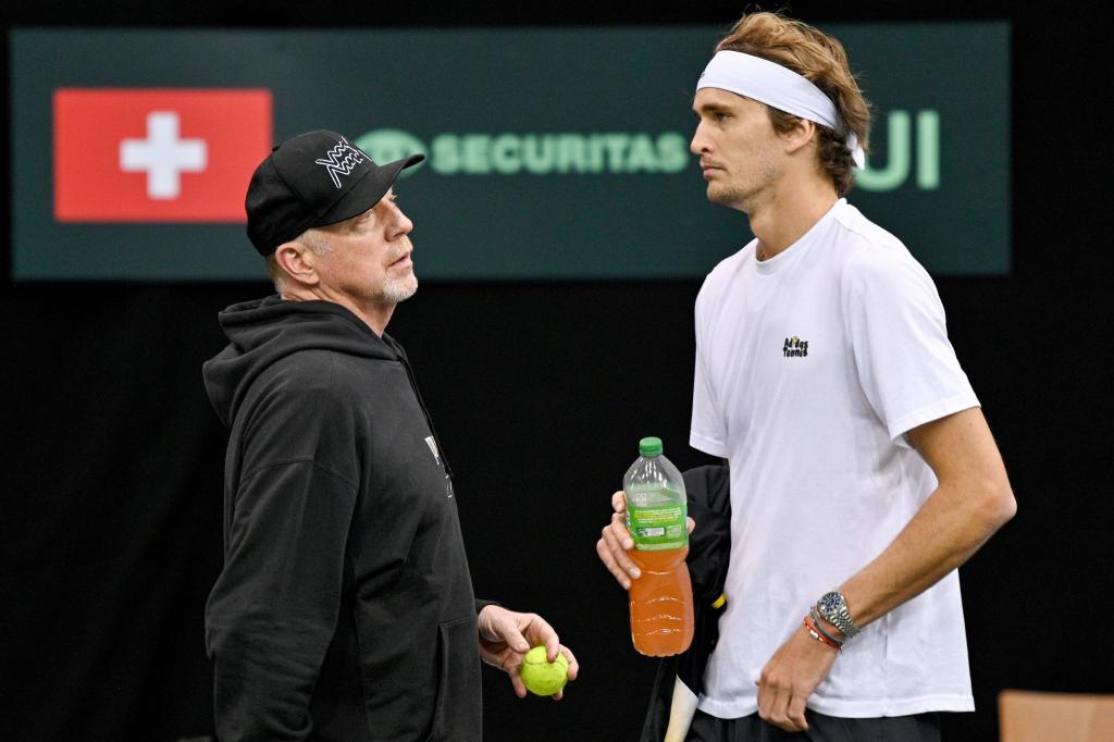 Für Boris Becker gehört Alexander Zverev nicht zu den Favoriten bei den French Open. - Foto: Harald Tittel/dpa