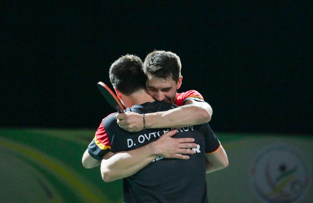 Dimitrij Ovtcharov und Patrick Franziska haben bei der Tischtennis-WM in Südafrika das Endspiel im Doppel verpasst. - Foto: Han Xu/XinHua/dpa