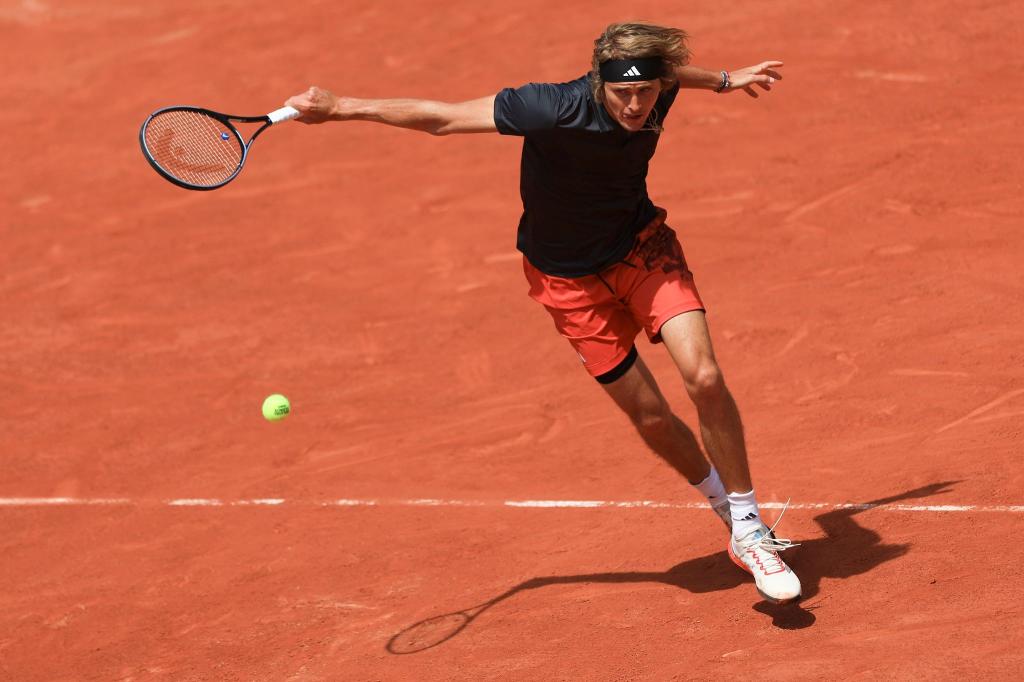 Alexander Zverev ist souverän in die French Open gestartet. - Foto: Aurelien Morissard/AP/dpa