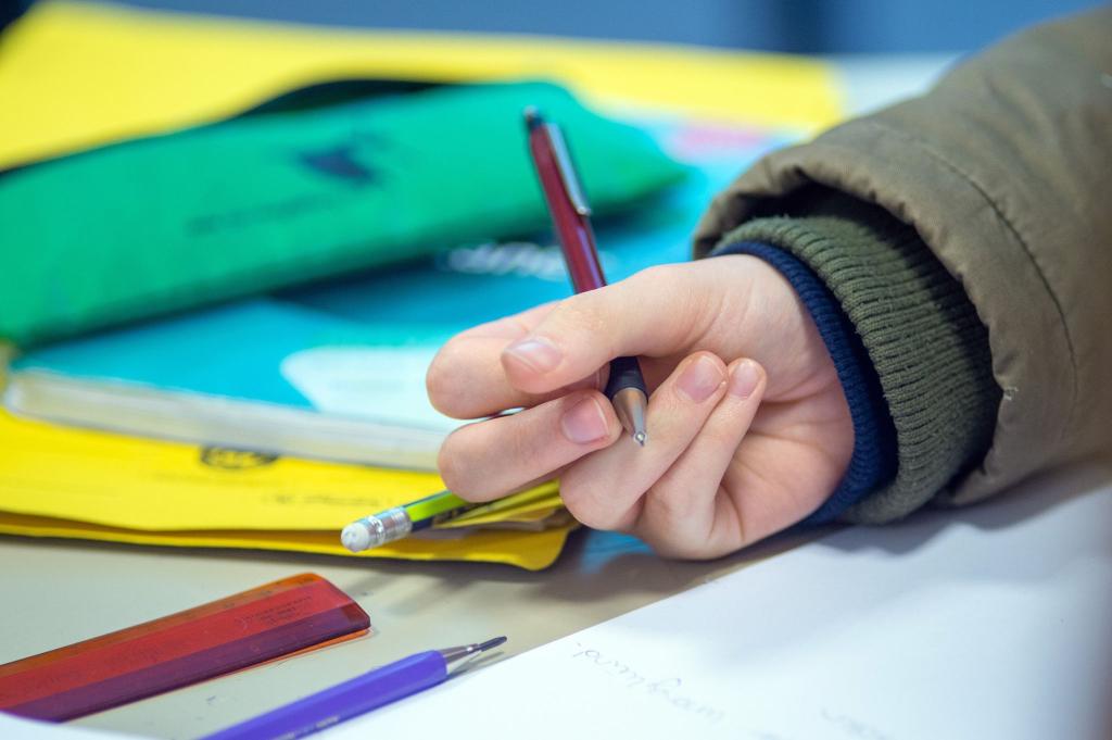 In allen Bundesländern spielt die Bildungspolitik für die nächste Landtagswahl eine wichtige Rolle für die Befragten. - Foto: Klaus-Dietmar Gabbert/dpa
