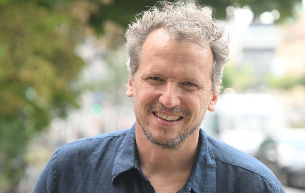 «Man muss sich gegen diesen Populismus wehren», sagt der Regisseur Marcus H. Rosenmüller. - Foto: Felix Hörhager/dpa