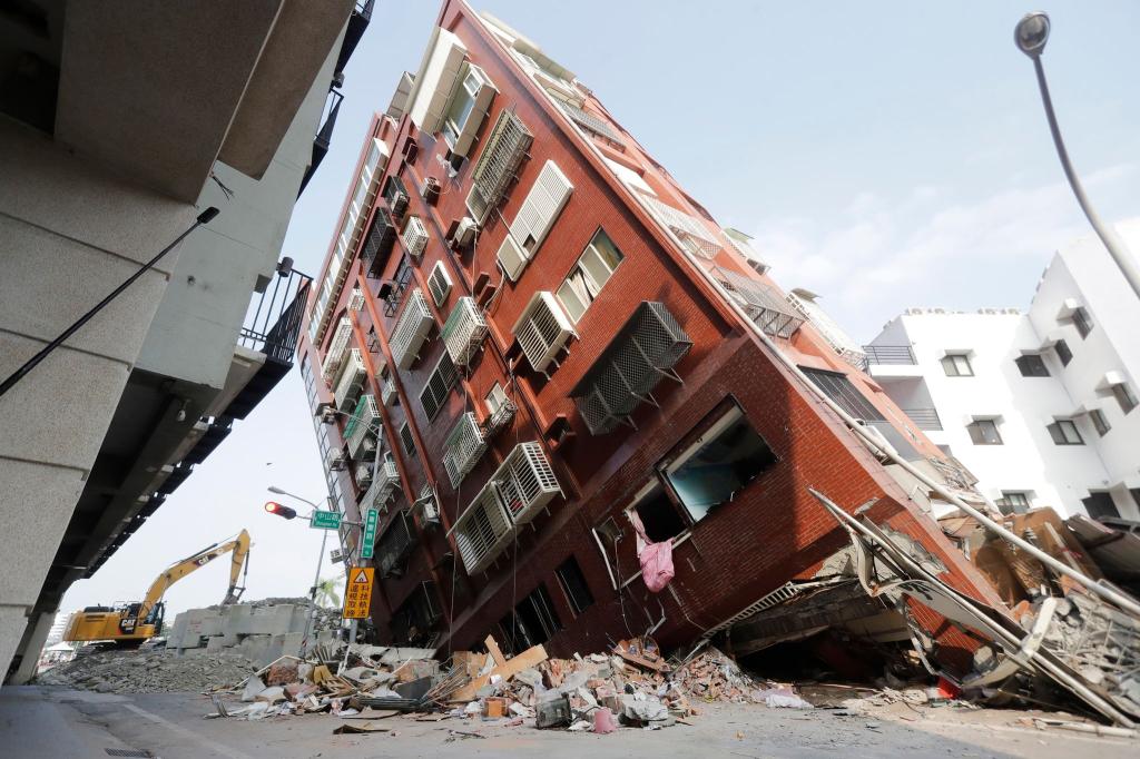 Nach den Erdstößen warnten neben Taiwan auch China, Japan, und die Philippinen vor Tsunamis. - Foto: ChiangYing-ying/AP