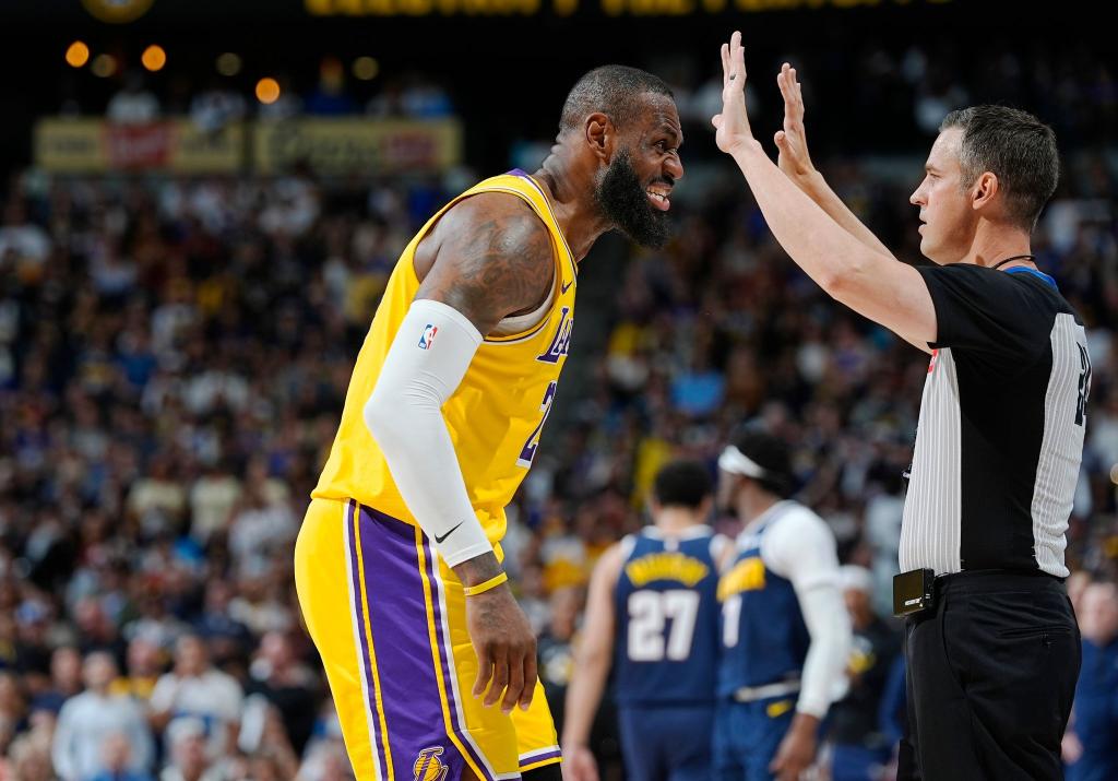 NBA-Superstar LeBron James ist mit den Los Angeles Lakers in den Playoffs gescheitert. - Foto: David Zalubowski/AP/dpa
