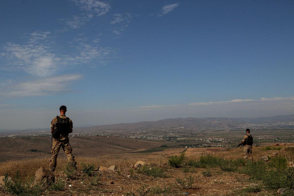 In das Gebiet von Wadi Khaled an der libanesisch-syrischen Grenze im Nordlibanon flüchten täglich Hunderte Menschen (Archivbild). - Foto: Marwan Naamani/dpa