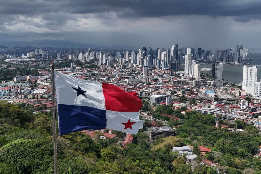 Vorbereitungen werden getroffen: Am 5. Mai finden in Panama Parlamentswahlen statt wobei die Panamaer einen neuen Präsidenten wählen werden. - Foto: Matias Delacroix/AP/dpa