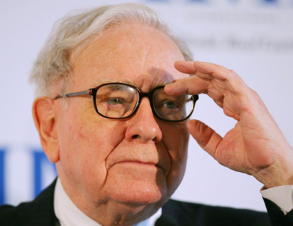 US-Investor Warren Buffet legte auch seine Präferenzen für eine Nachfolgelösung offen. - Foto: Arne Dedert/dpa