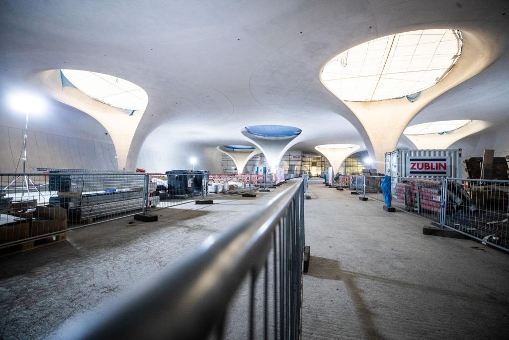 «Tage der offenen Baustelle» am Stuttgarter Tiefbahnhof. - Foto: Christoph Schmidt/dpa