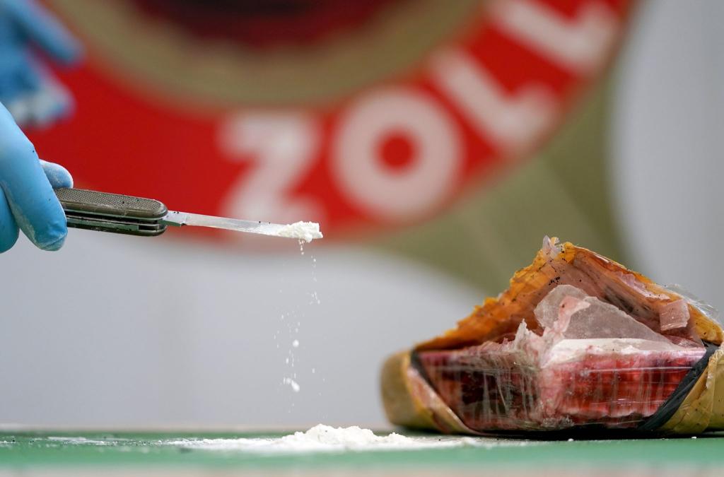 Sichergestelltes Kokain bei einem Pressetermin des Zolls Hamburg. - Foto: Marcus Brandt/dpa