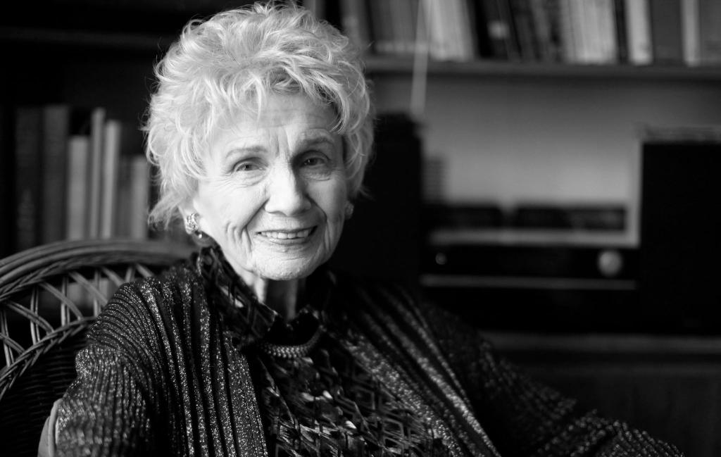 Die kanadische Autorin und Literaturnobelpreisträgerin Alice Munro ist im Alter von 92 Jahren gestorben. - Foto: Chad Hipolito/The Canadian Press/AP