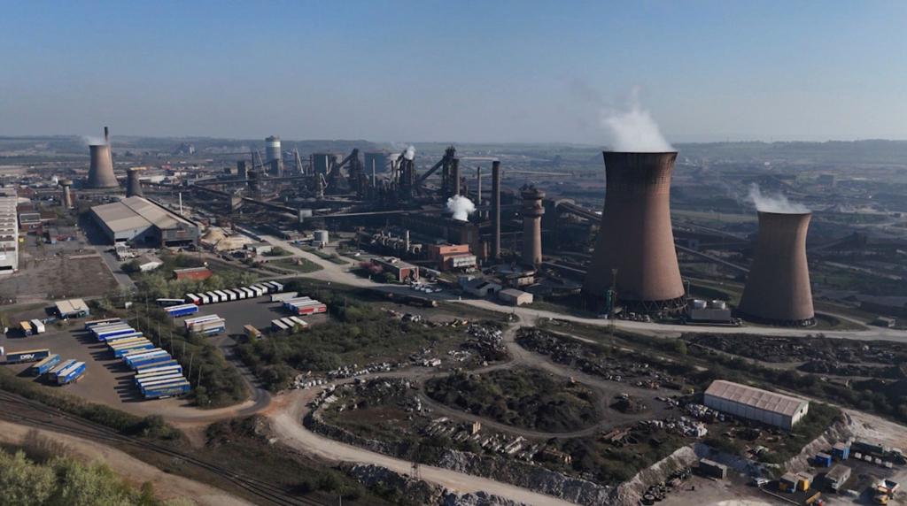 Durch das Gesetz kann Regierung die Kontrolle über das Werk von British Steel in Scunthorpe übernehmen. - Foto: Jamie Lashmar/PA/AP/dpa