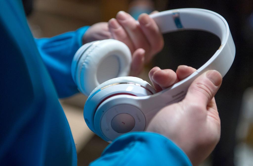 Musik spielt eine wichtige Rolle für menschliche Emotionen, berichten die Forscher. (Symbolbild) - Foto: Boris Roessler/dpa