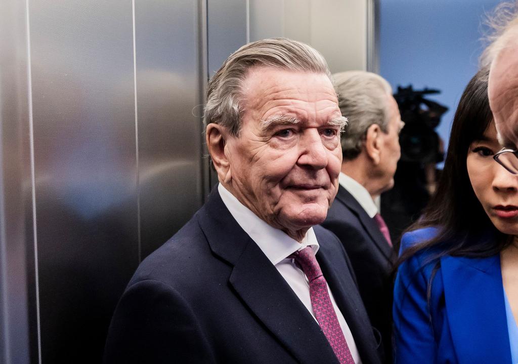 Das Bundesverwaltungsgericht verhandelt über Schröders Anspruch auf ein Bundestagsbüro. (Archivbild) - Foto: Christoph Soeder/dpa