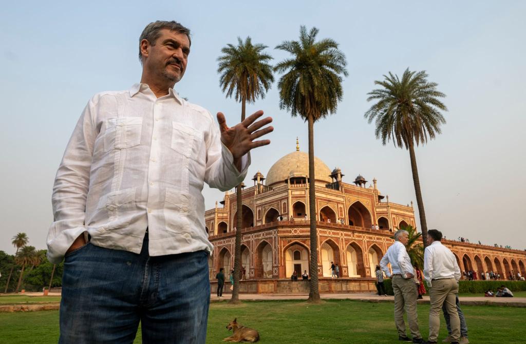 Im fernen Indien ist Söders Wandel sehr gut erkennbar - nach dem Ende der Koalitionsverhandlungen präsentiert sich der CSU-Chef als ein Politiker, der sich seiner neuen Rolle in der Bundesregierung sehr bewusst ist. - Foto: Peter Kneffel/dpa
