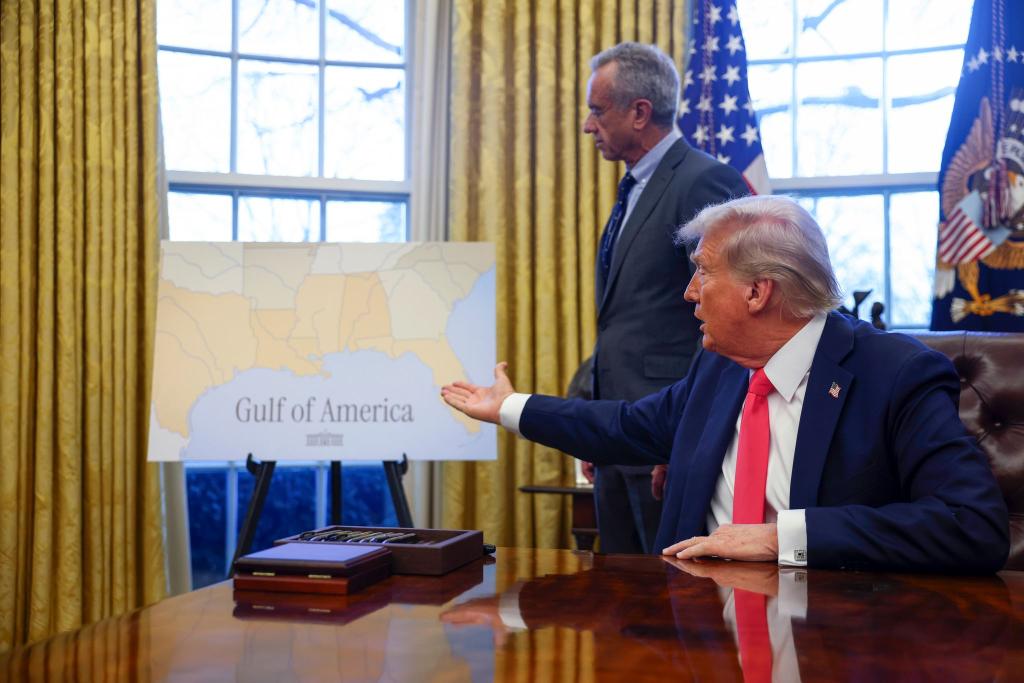 Wegen eines Streits um die Bezeichnung des Golfs von Mexiko hatte das Weiße Haus den Zugang für die Nachrichtenagentur AP beschränkt. (Archivbild) - Foto: Uncredited/Pool/dpa