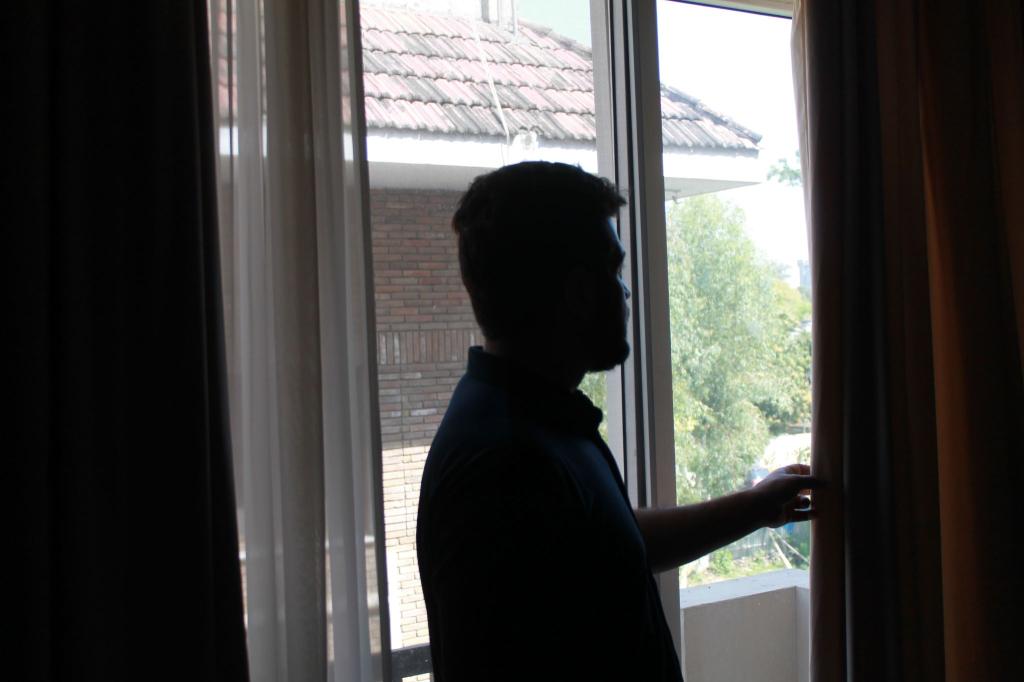 Afghanen, die in Islamabad auf eine Weiterreise nach Deutschland warten, befürchten, im Zuge der aktuellen Abschiebungswelle von Pakistan nach Afghanistan abgeschoben zu werden. (Archivfoto) - Foto: Nabila Lalee/dpa